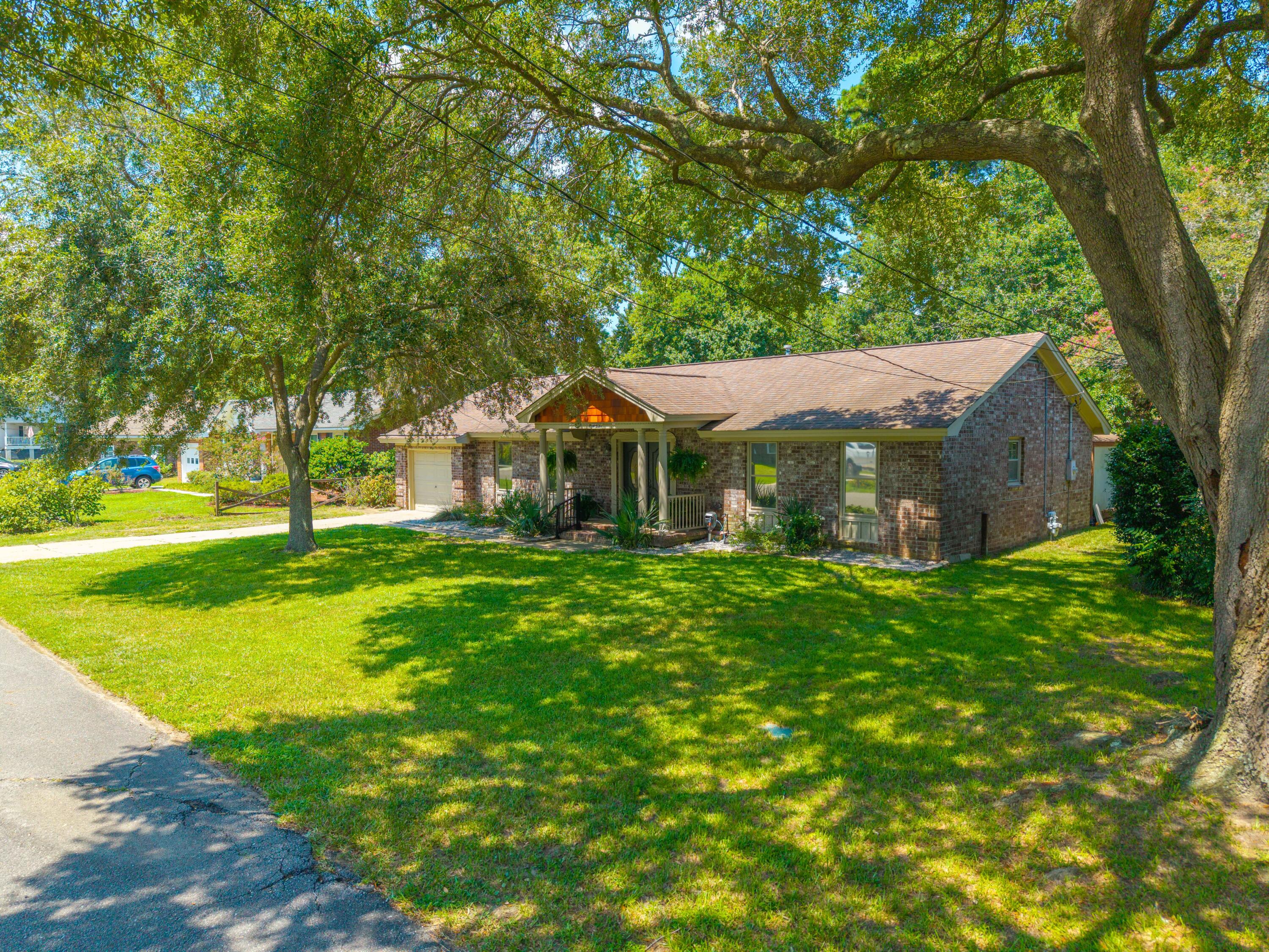 812 Farnham Road Charleston, SC 29412 - Photo 32 of 42 45780493-0817-4CB8-8CD5-5FFF09F7B552