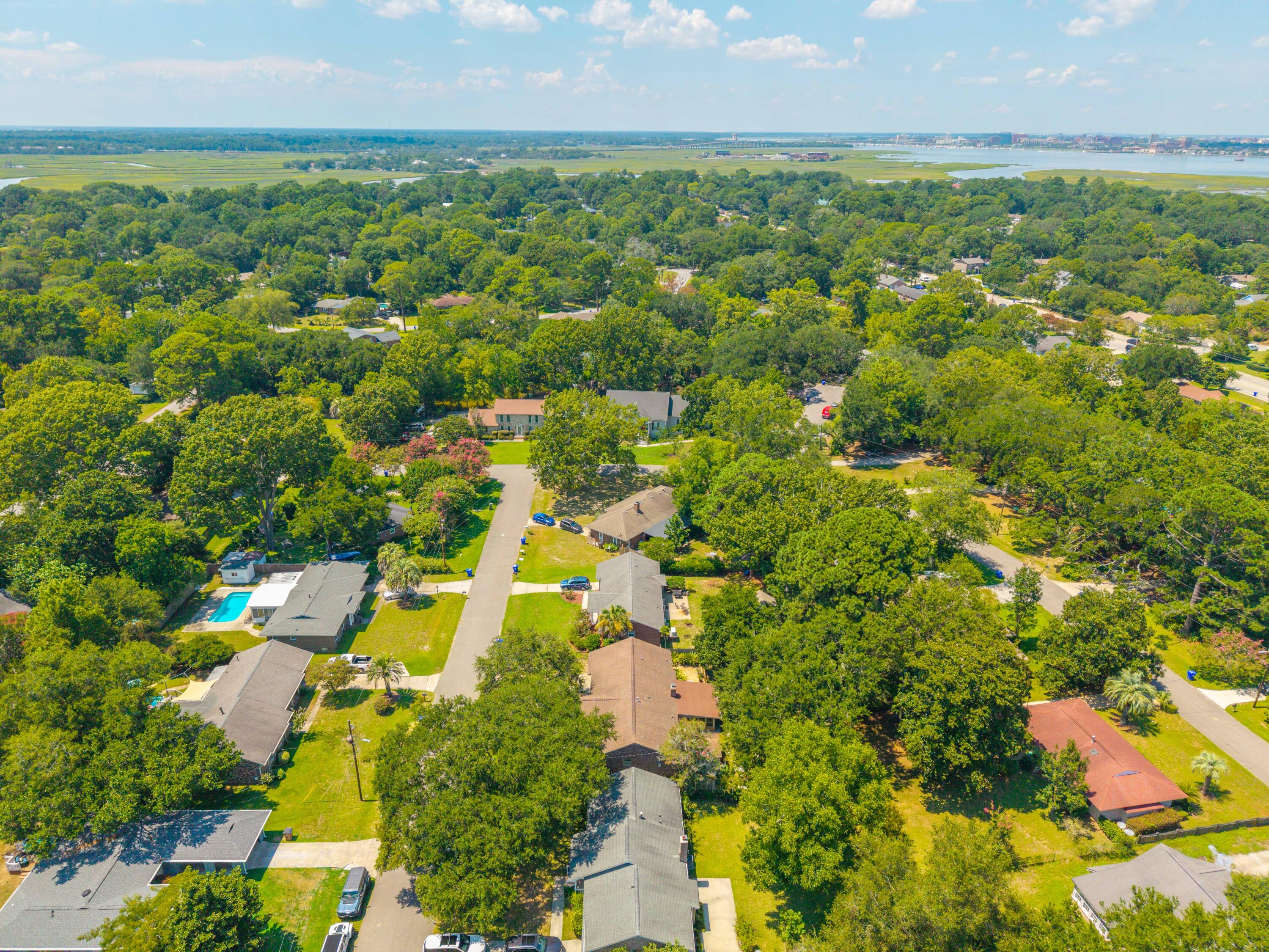 812 Farnham Road Charleston, SC 29412 - Photo 41 of 42 88839D79-DA5C-47CC-9506-9E3A4BE8F92D