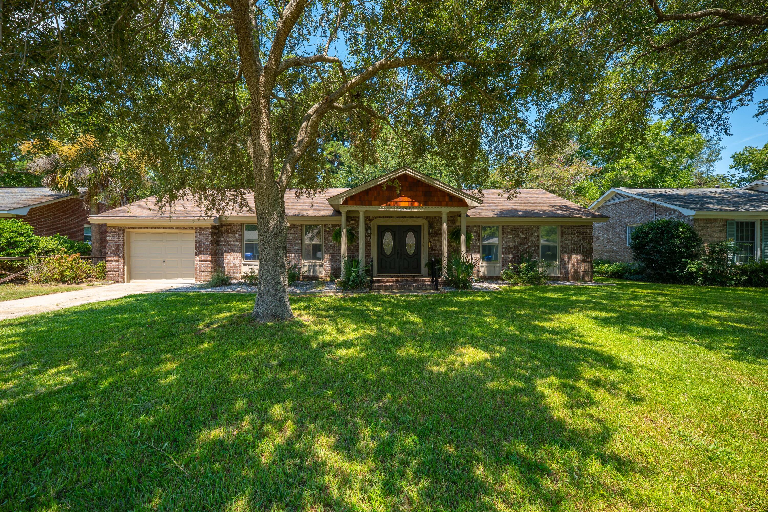 812 Farnham Road Charleston, SC 29412 - Photo 42 of 42 BF421E9C-262E-4335-9759-9BDDDC8C3899