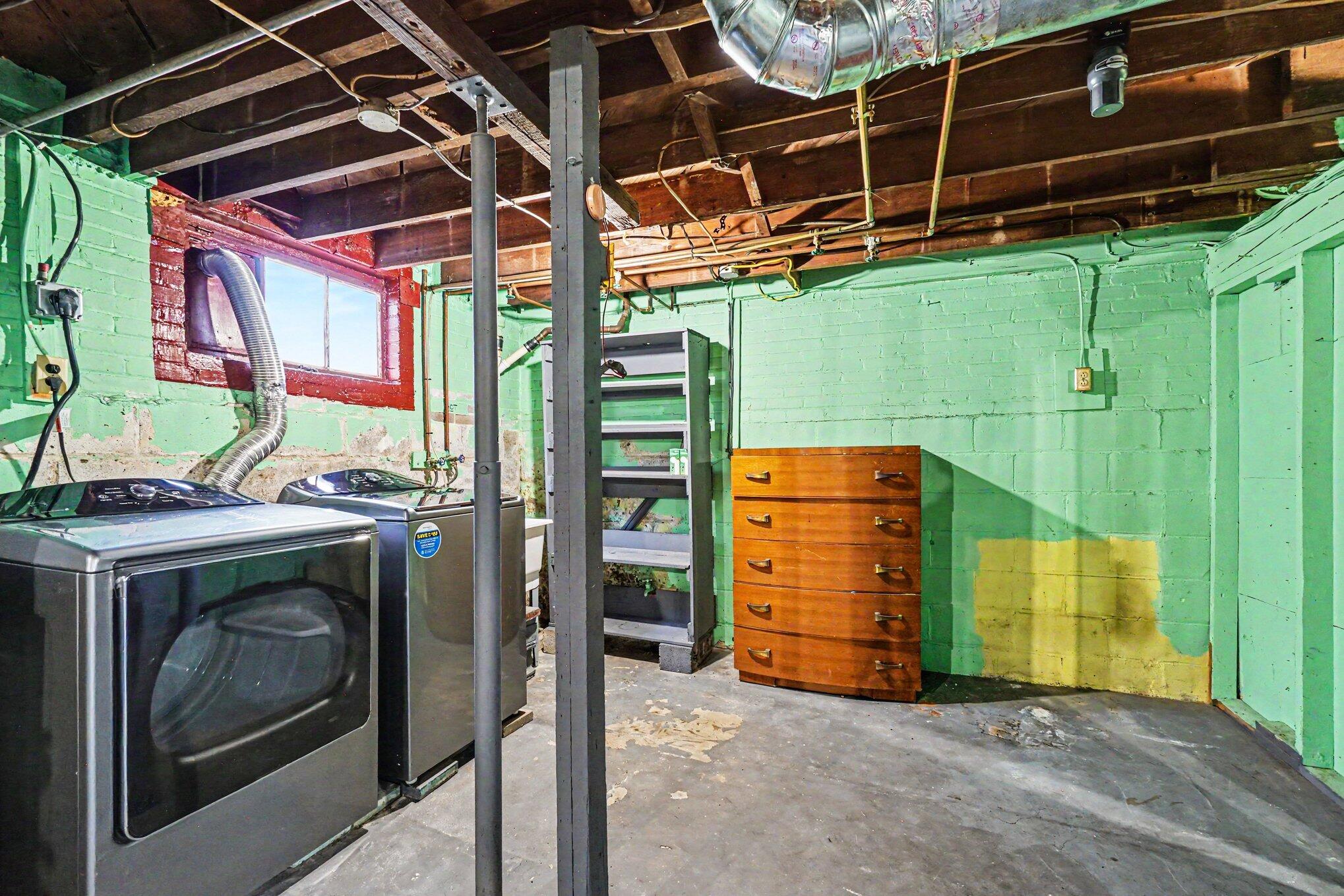 831 Bush Street Jackson, MI 49202 - Photo 21 of 25 020_file_4558