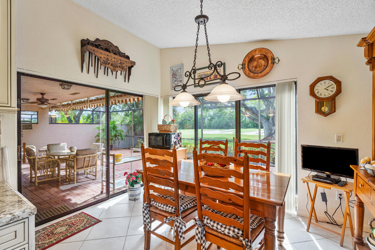 11150 Cloverleaf Circle Boca Raton, FL 33428 - Photo 10 of 36 011-11150CloverleafCircle-BocaRaton-FL-3