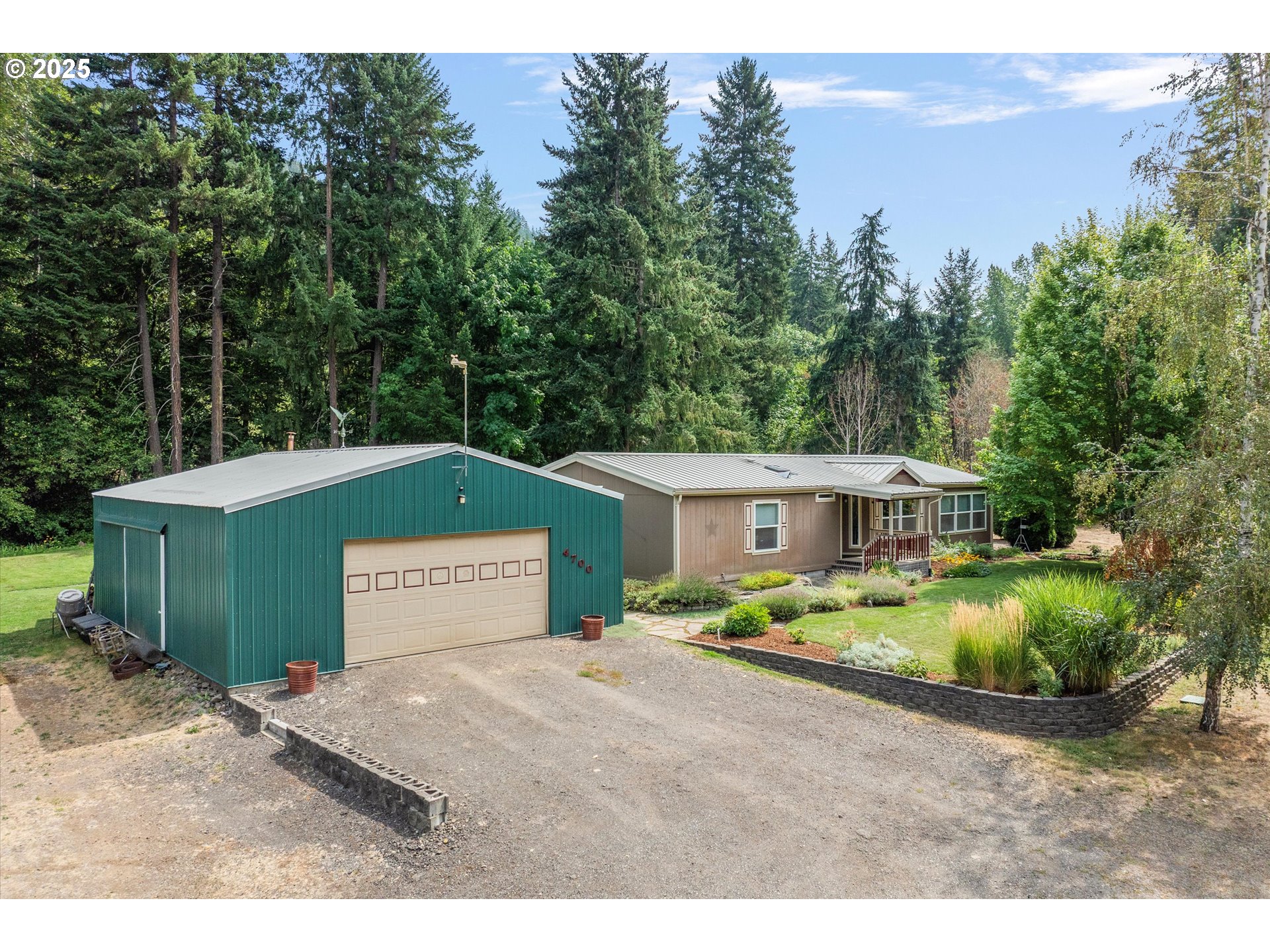 4700 Neal Creek Road Hood River, OR 97031 - Photo 3 of 41 Gallery Image 3