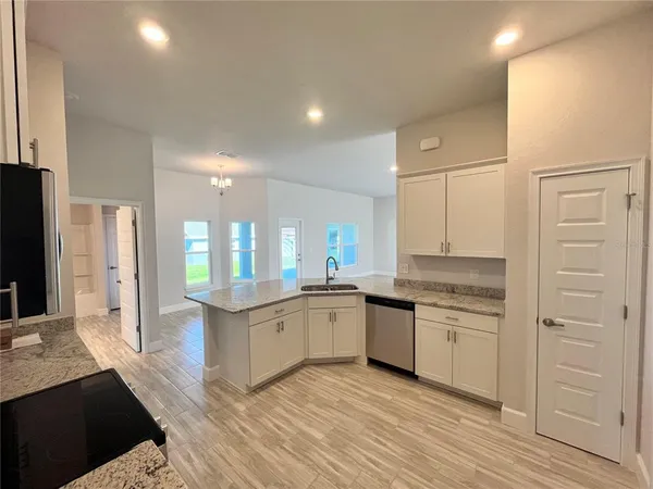 $424,350 | 16820 Southeast 23rd Avenue, Summerfield, FL 34491