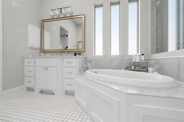 $750,000 | 11459 Misty Ridge Drive, Flower Mound, TX 76262