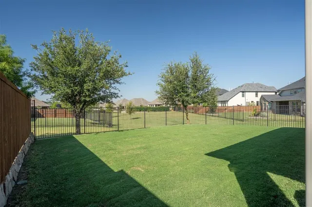 $750,000 | 11459 Misty Ridge Drive, Flower Mound, TX 76262