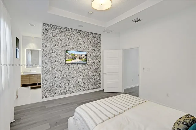 $745,000 | 650 Northeast 193rd Terrace, Miami, FL 33179