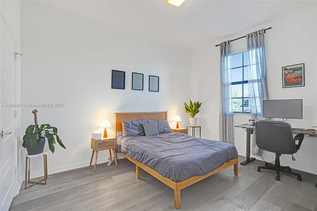 $745,000 | 650 Northeast 193rd Terrace, Miami, FL 33179