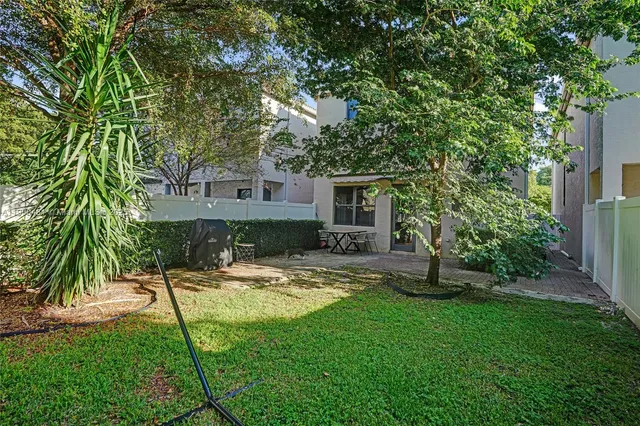 $745,000 | 650 Northeast 193rd Terrace, Miami, FL 33179