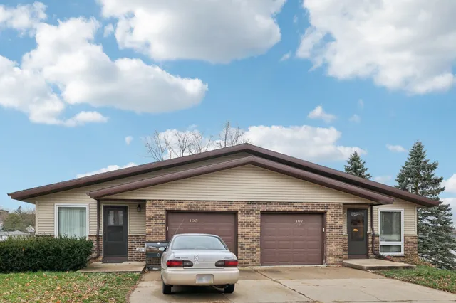 $445,000 | 105-107 West Garfield Street, Mount Horeb, WI 53572