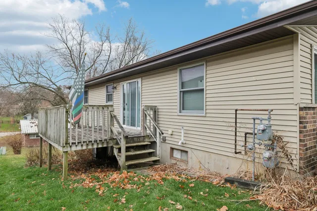 $445,000 | 105-107 West Garfield Street, Mount Horeb, WI 53572