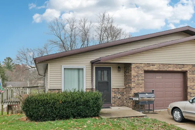 $445,000 | 105-107 West Garfield Street, Mount Horeb, WI 53572