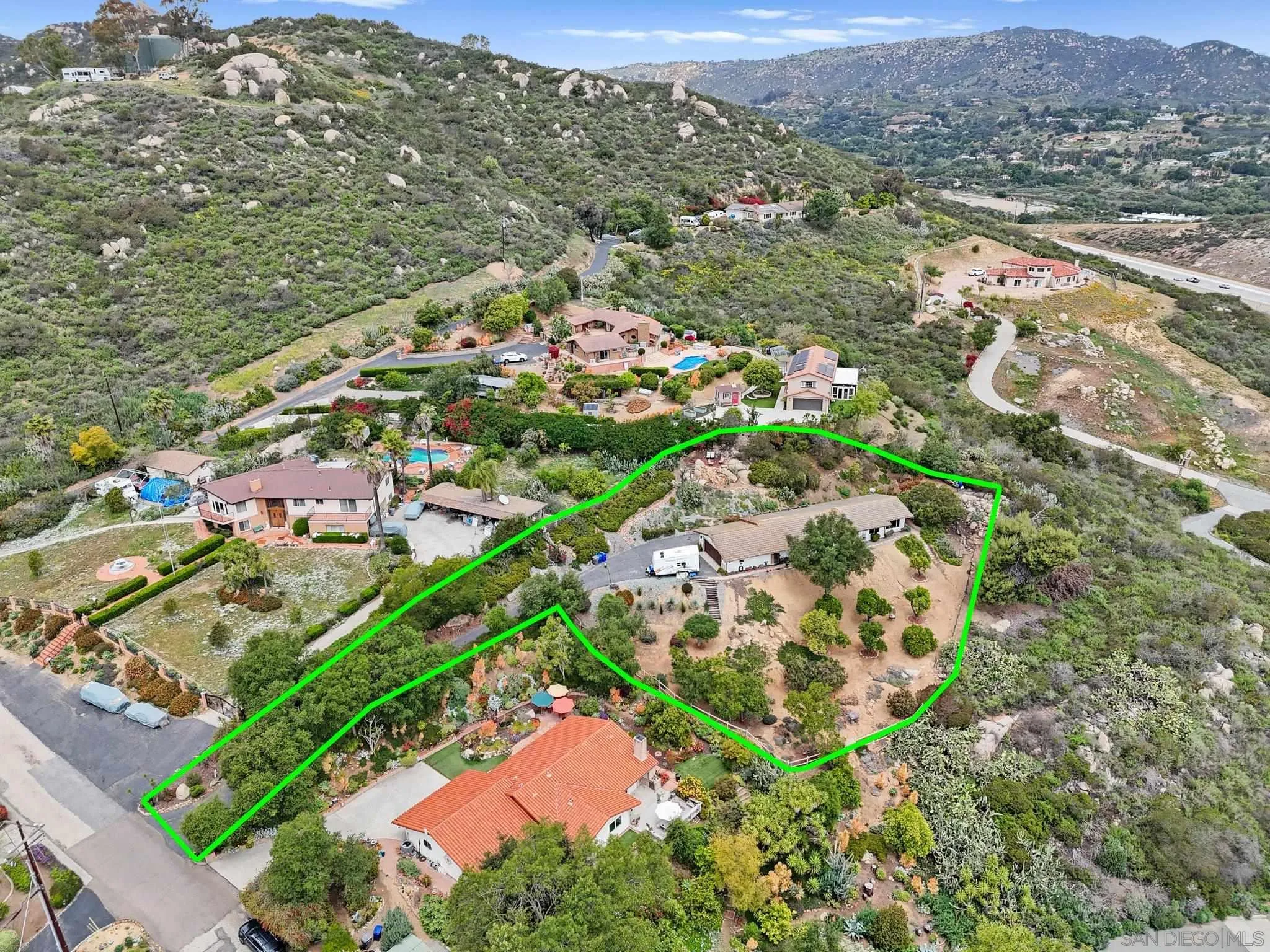 2189 Rockhoff Road Escondido, CA 92026 - Photo 4 of 60