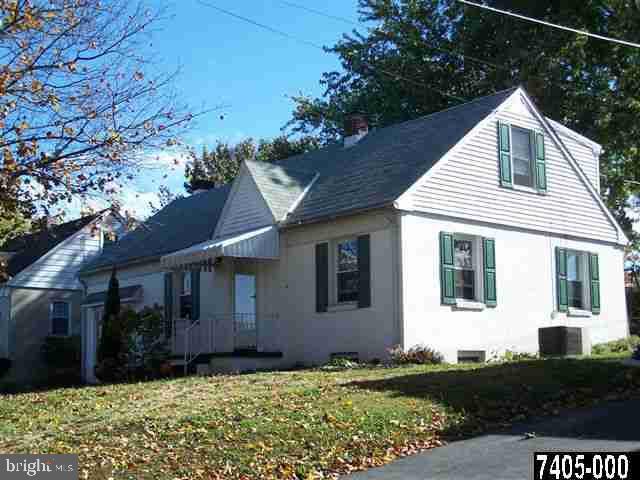 41 Ridgeway Drive York, PA 17404 - Photo 2 of 13 Gallery Image 2