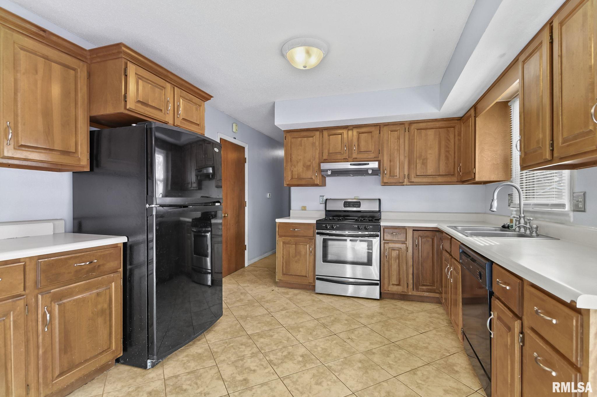 224 Stutely Lane Springfield, IL 62704 - Photo 12 of 32