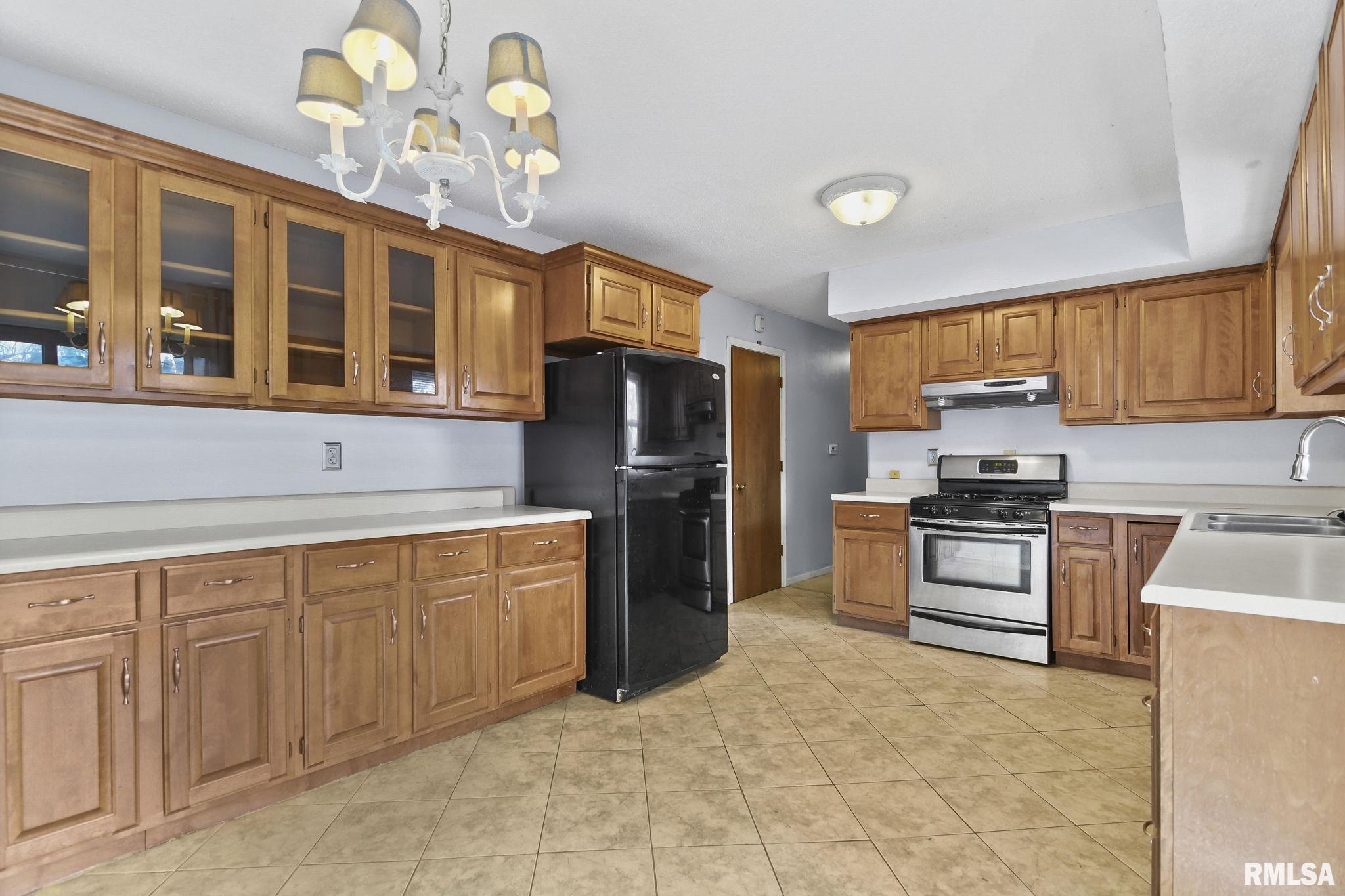 224 Stutely Lane Springfield, IL 62704 - Photo 13 of 32