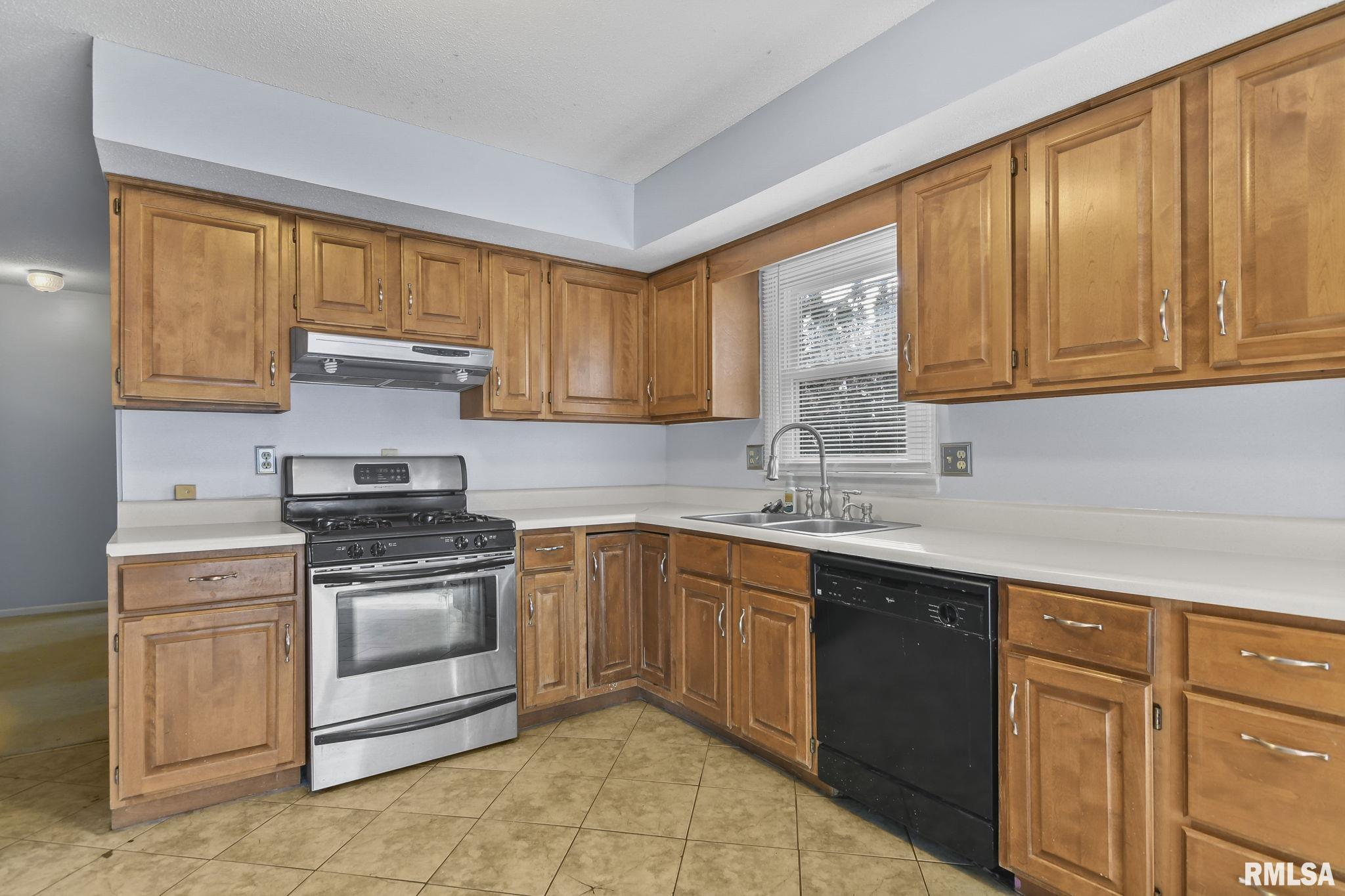 224 Stutely Lane Springfield, IL 62704 - Photo 14 of 32