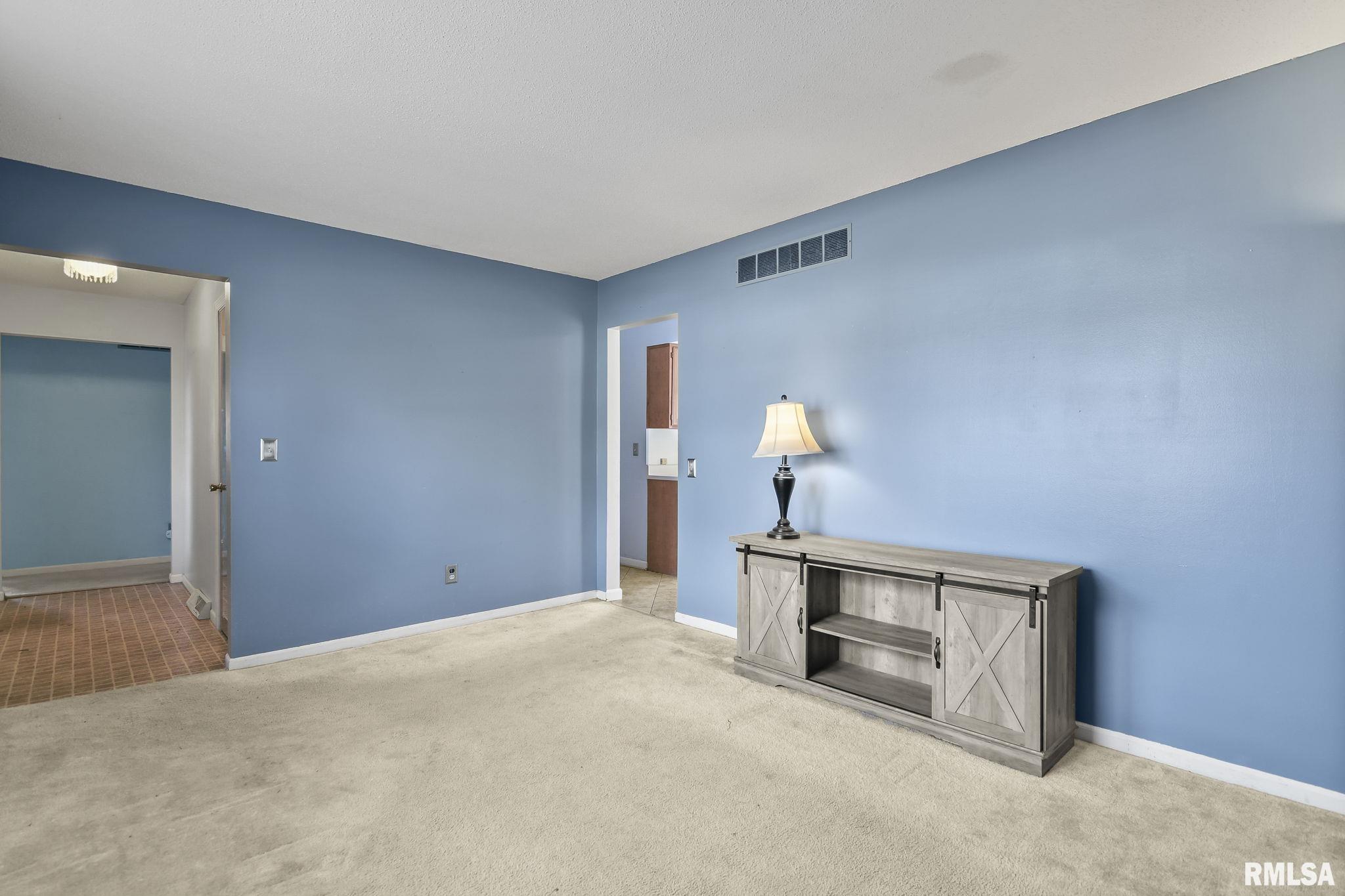 224 Stutely Lane Springfield, IL 62704 - Photo 9 of 32