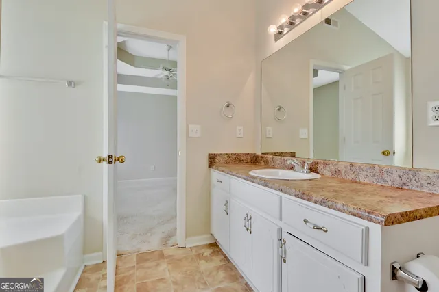 a bathroom with a tub