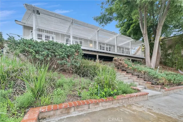 $1,100,000 | 30279 Clear Water Drive, Canyon Lake, CA 92587