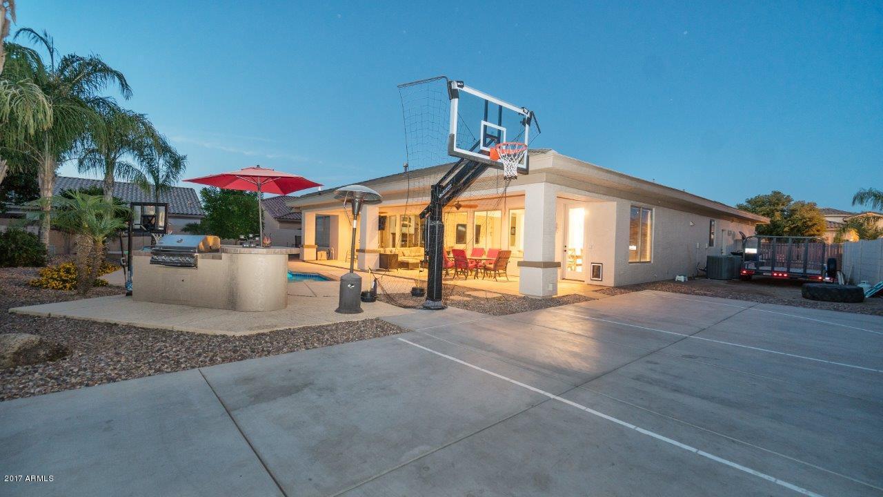 4576 South Ranger Trail Gilbert, AZ 85297 - Photo 54 of 65 4576 S Ranger Trl Twilights-11