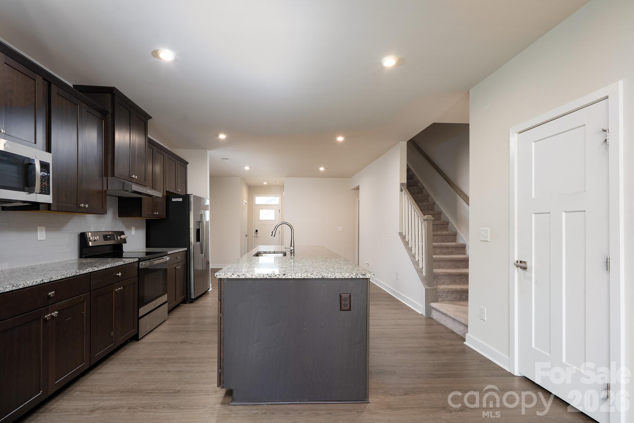 712 Hazel Way Denver, NC 28037 - Photo 3 of 16 Gallery Image 3