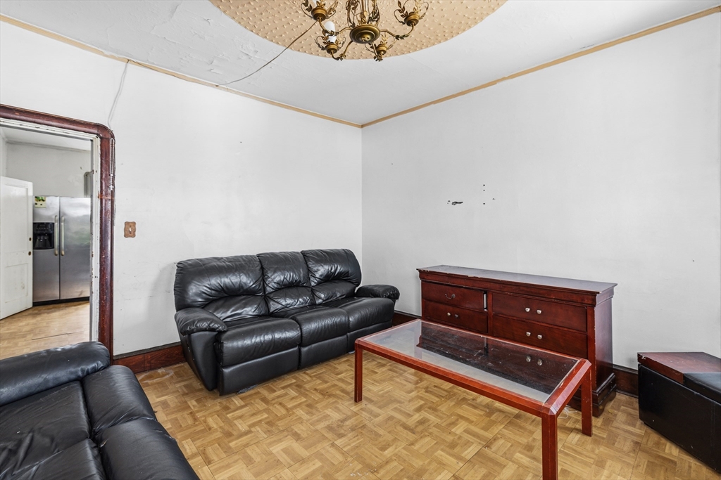 327 William Street Fall River, MA 02721 - Photo 31 of 41