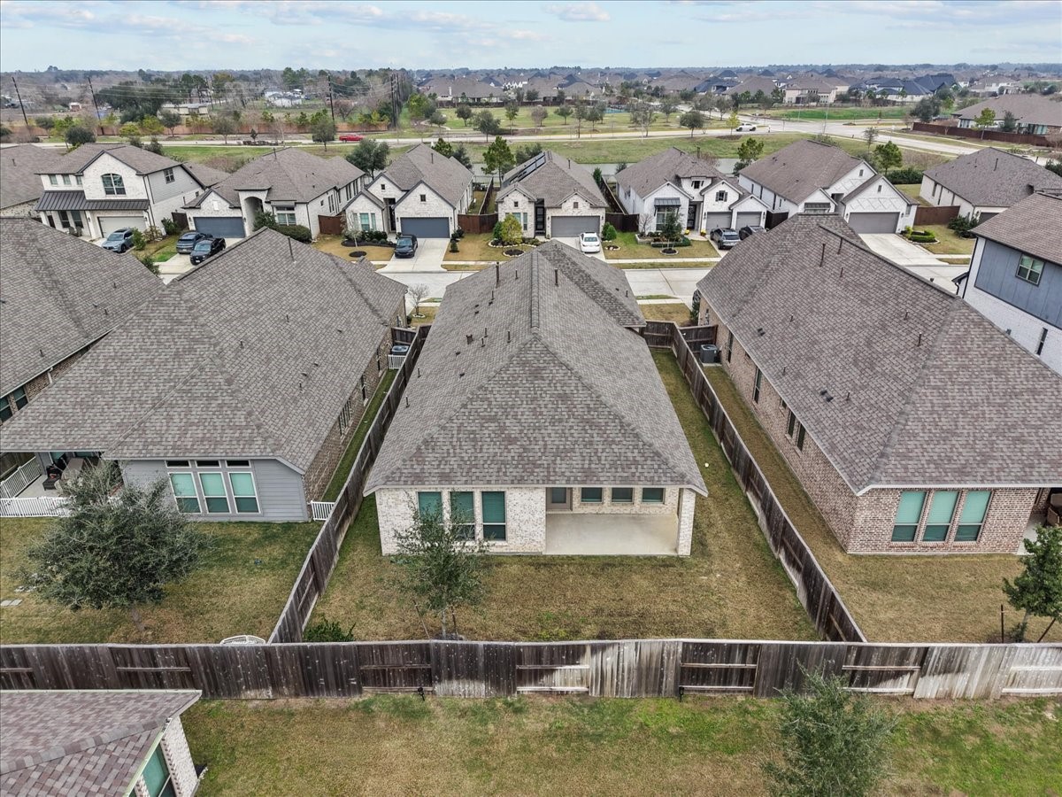 4618 Cooper Lane Rosharon, TX 77583 - Photo 5 of 40