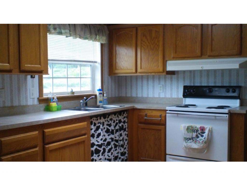 65 Bristol Road West Rutland, VT 05744 - Photo 5 of 11