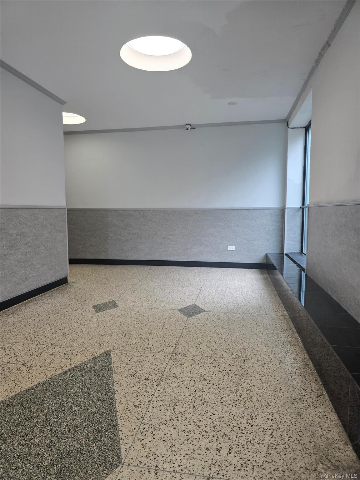 83-36 Beverly Road, Unit 5E Queens, NY 11415 - Photo 3 of 11