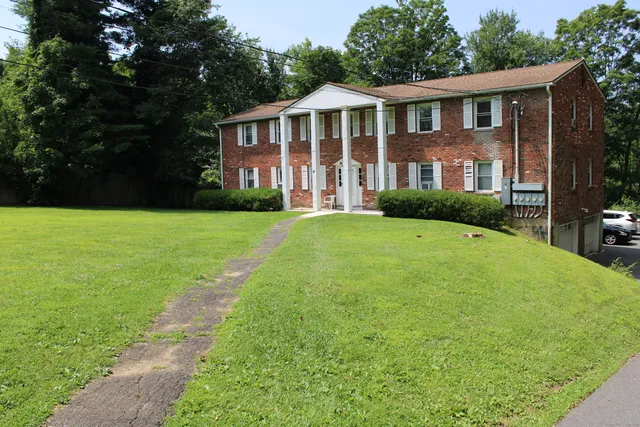 $200,000 | 66 Long Meadow Hill Road, Unit 1, Brookfield, CT 06804