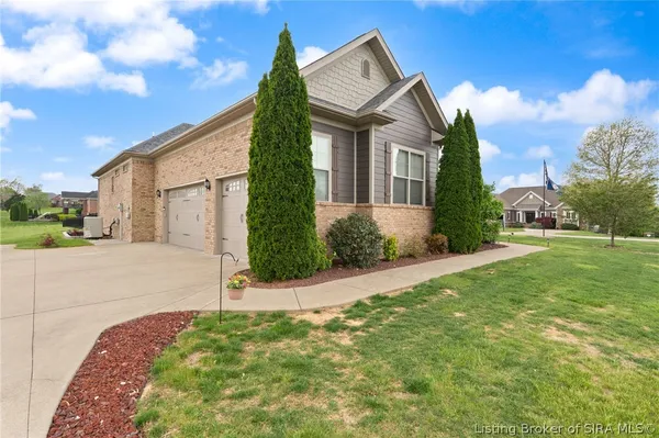$639,900 | 6211 Cypress Cove, Georgetown, IN 47122