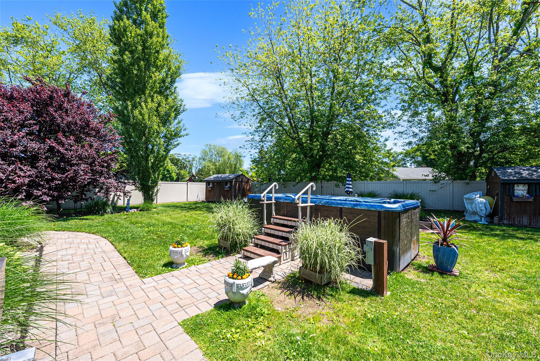 20 Rochelle Court Amityville, NY 11701 - Photo 38 of 43