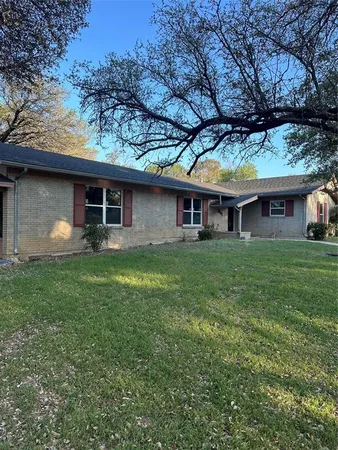 $2,600 | 3902 Glenwood Drive, Brownwood, TX 76801