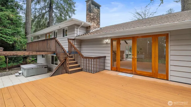 a view of a house with a outdoor space