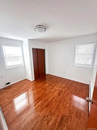 $3,300 | 19703 120th Avenue | St. Albans