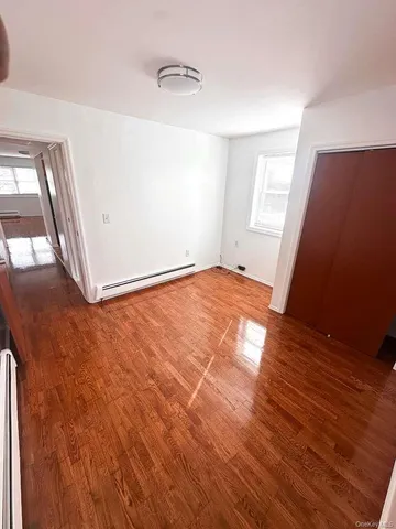 $3,300 | 19703 120th Avenue | St. Albans