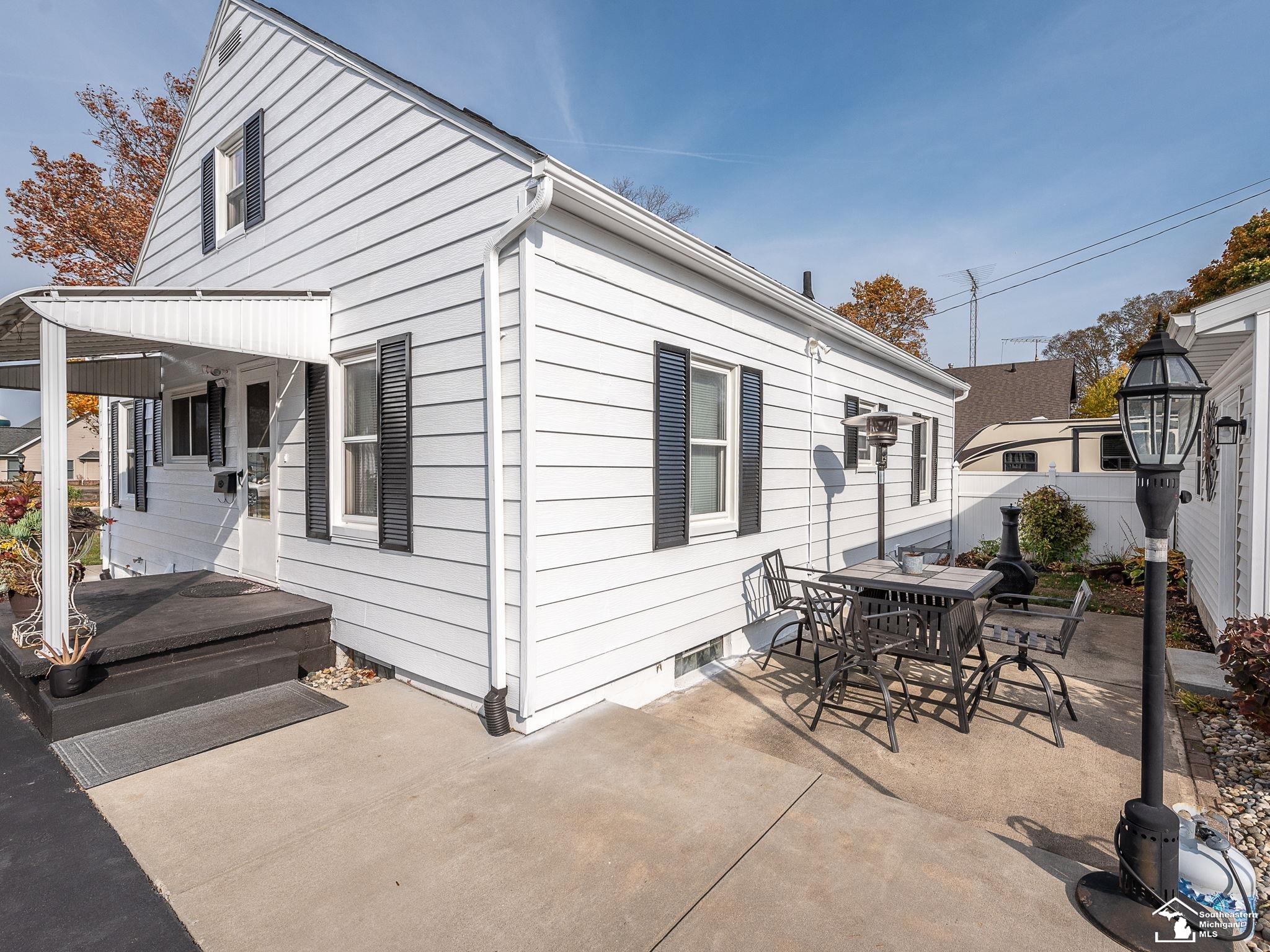 635 Riley Street Dundee, MI 48131 - Photo 30 of 33 50159769-a8d2ed9d-2376-4236-a43e-a59f6493b08a.JPG