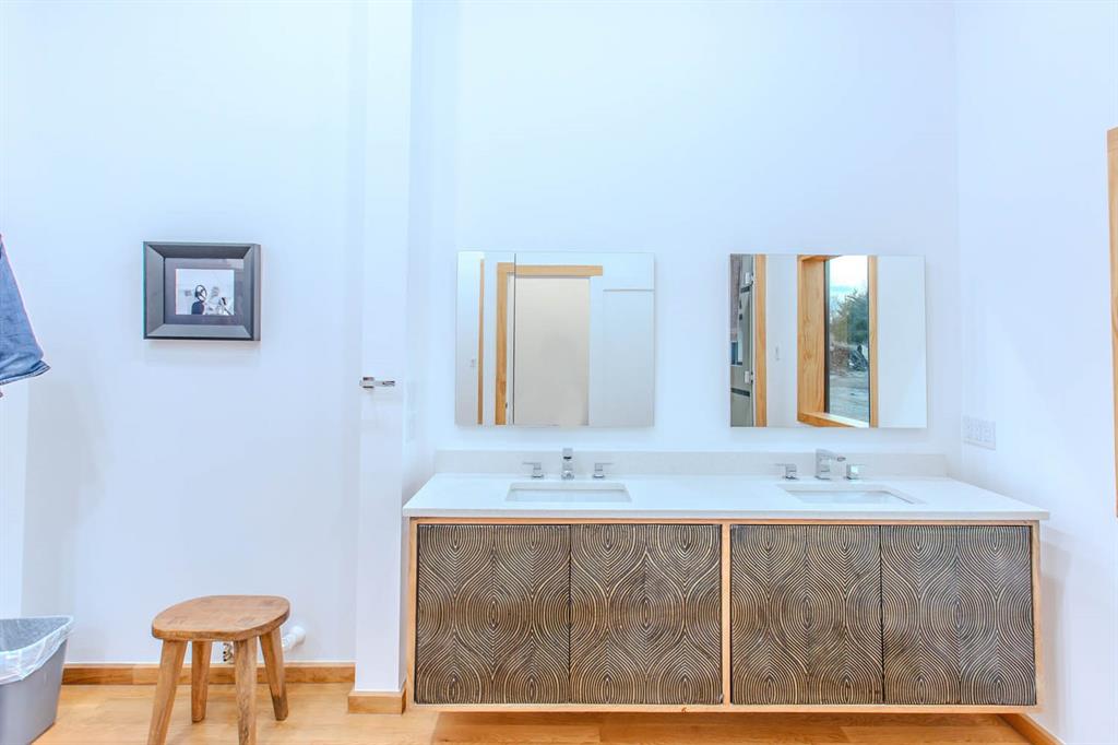 511 County Road 4264 Bonham, TX 75418 - Photo 26 of 40 a bathroom with a sink and a mirror