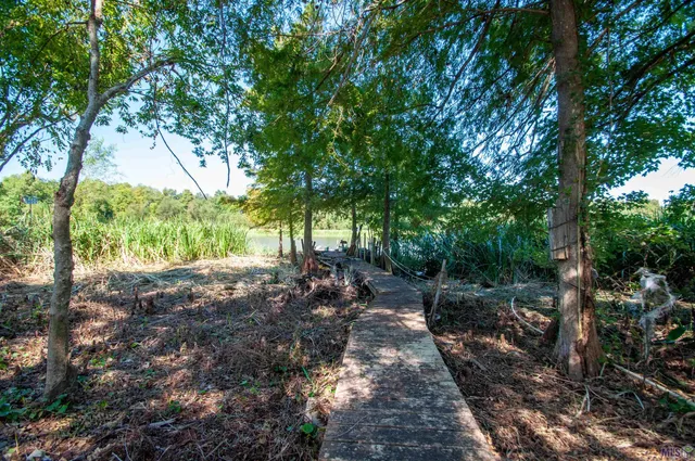 $165,000 | 4704 Highway 182, Patterson, LA 70392