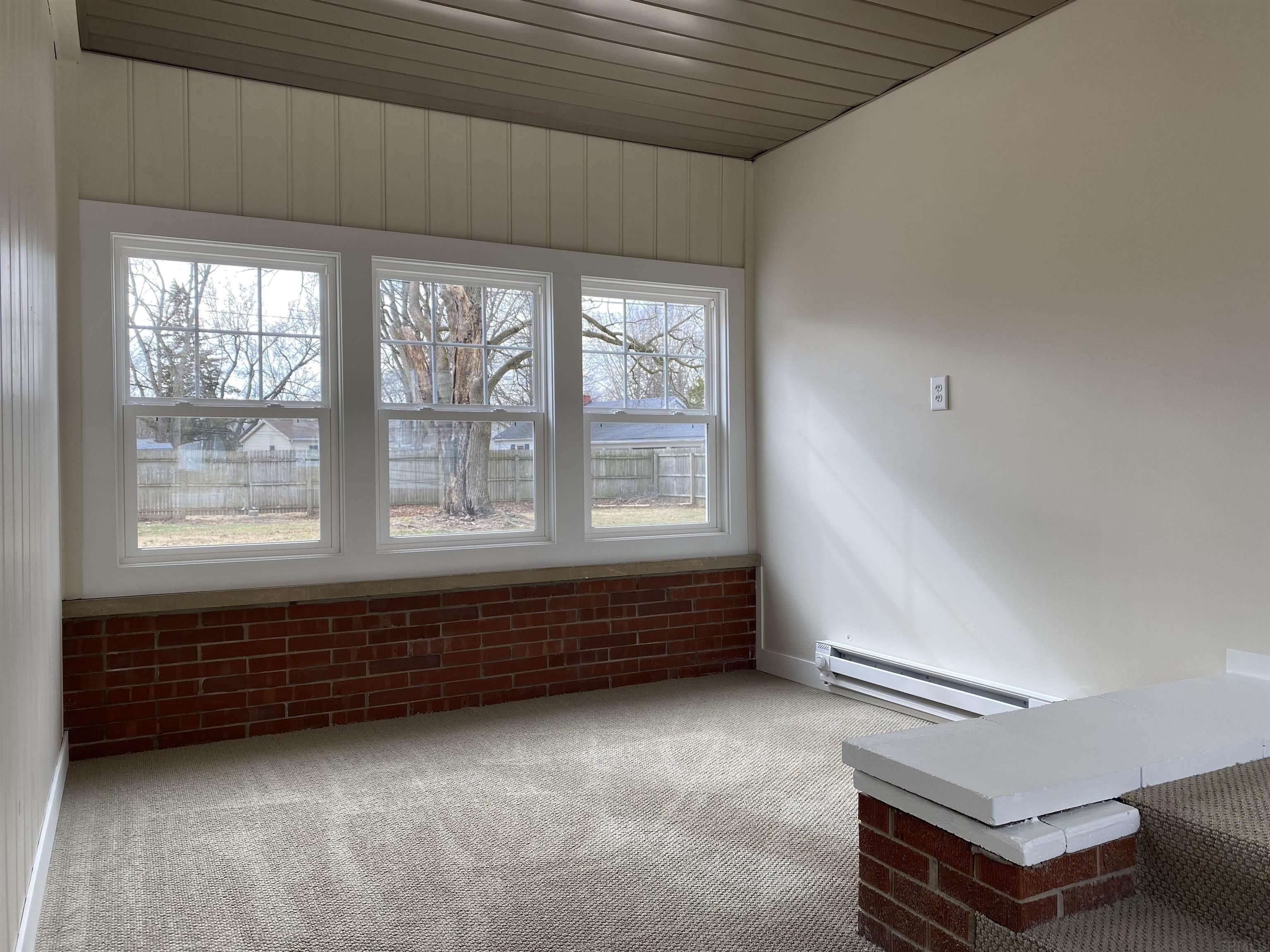 923 Jackson Boulevard Rochester, IN 46975 - Photo 28 of 36 Gallery Image 28