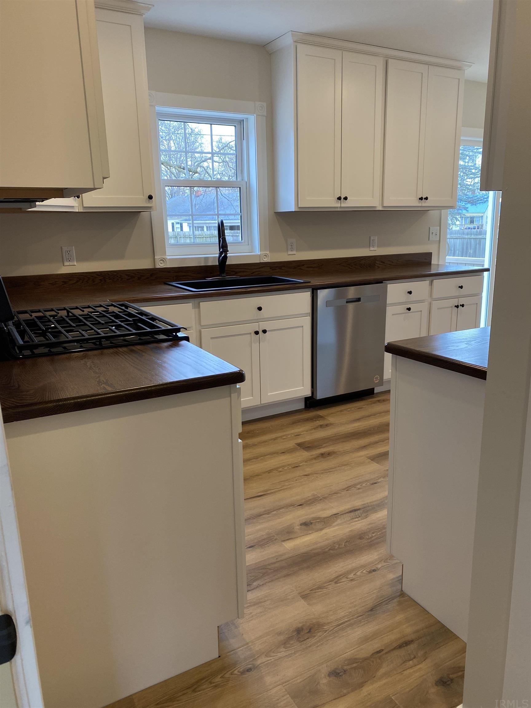 923 Jackson Boulevard Rochester, IN 46975 - Photo 6 of 36 Gallery Image 6