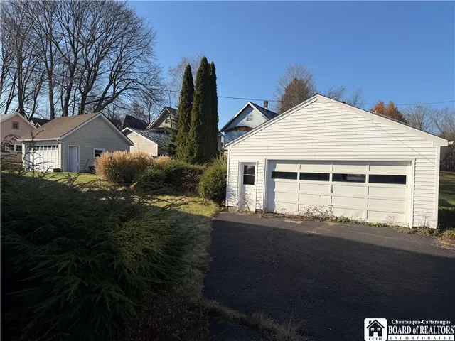 $109,000 | 15 Beechview Avenue, Jamestown, NY 14701