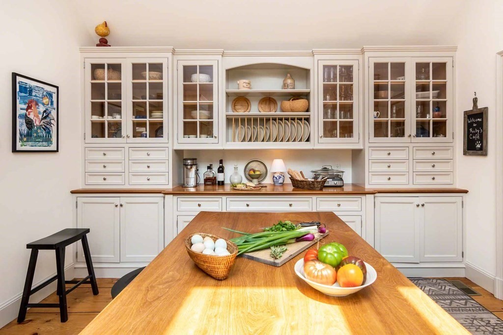 23 Indian Hollow Road West Tisbury, MA 02568 - Photo 16 of 42 a kitchen with a refrigerator a stove and a sink