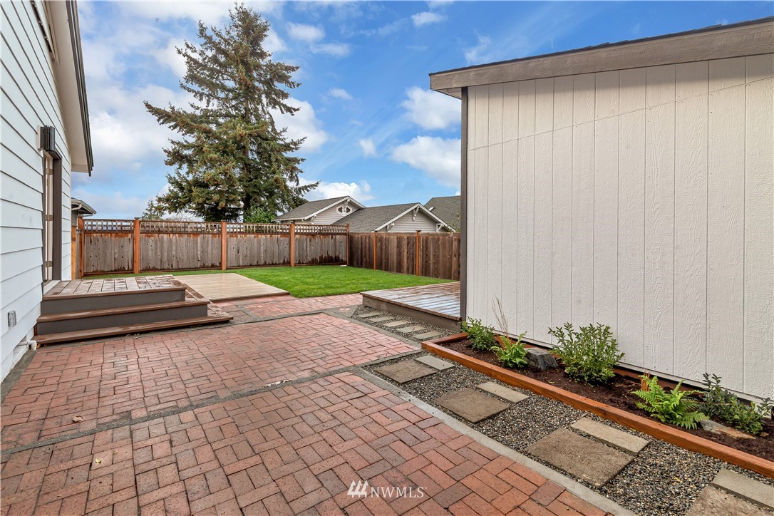 1220 North 32nd Street Renton, WA 98056 - Photo 6 of 32