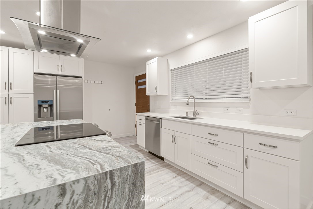 1220 North 32nd Street Renton, WA 98056 - Photo 10 of 32