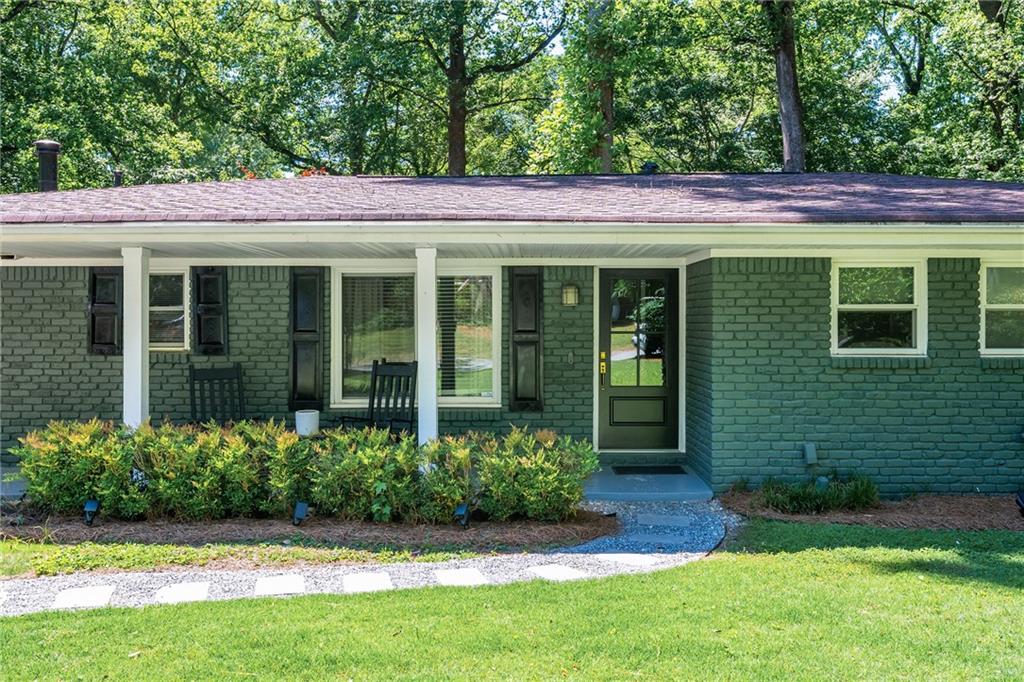 2558 Woodacres Road Northeast Atlanta, GA 30345 - Photo 3 of 37