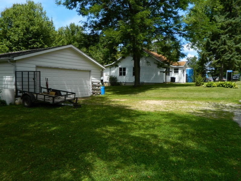 Spacious Yard