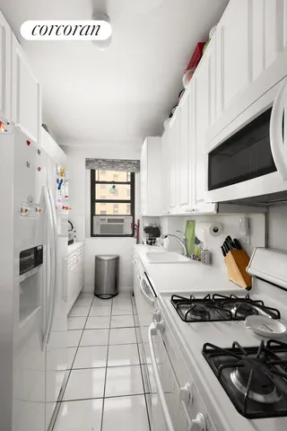 $2,000,000 | 20 West 84th Street, Unit 5D | Upper West Side