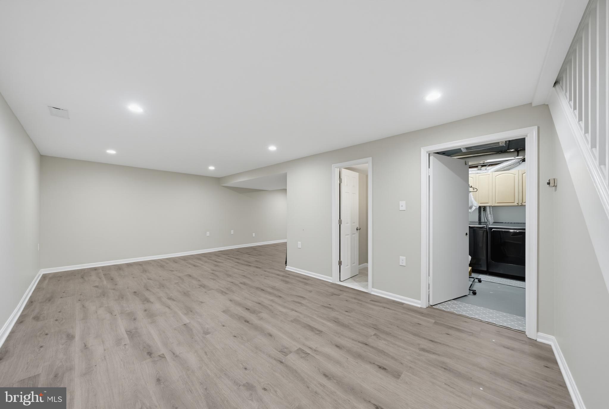 16818 Briardale Road Rockville, MD 20855 - Photo 33 of 45