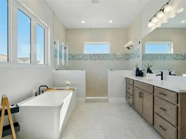 $1,550,000 | 6317 Turtle Grass Drive, Bradenton, FL 34210